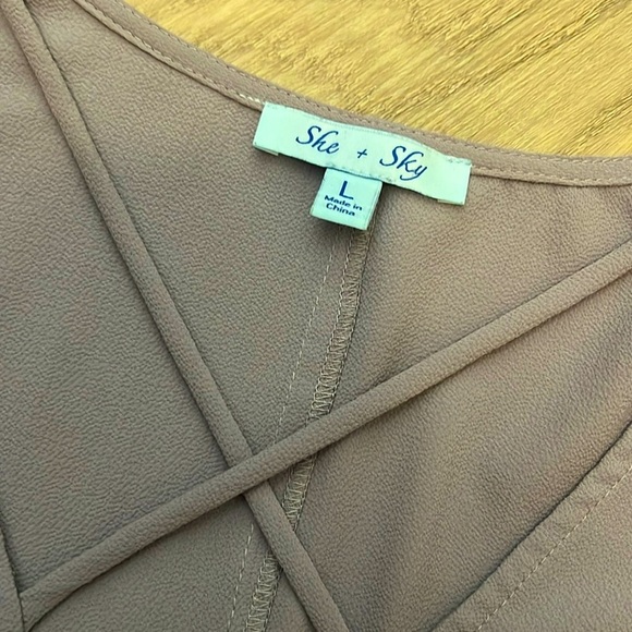 Gorgeous She & Sky (L) Ruffle V-Neck Hi-Low Cotton Blend Pullover Blouse - Picture 3 of 3